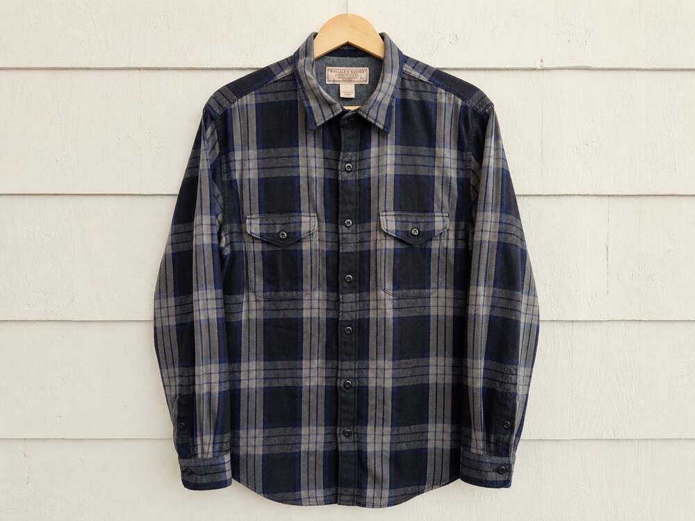 Wallace & Barnes J.Crew Men's L Blue Gray Plaid Flannel Button Front Shirt